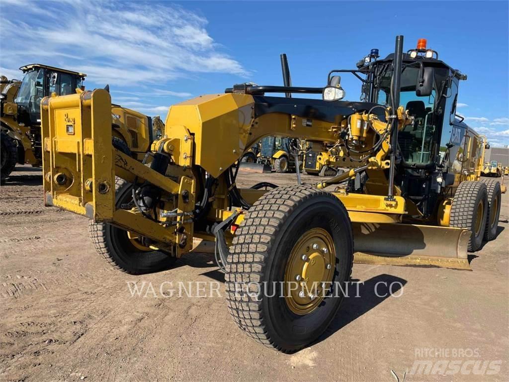 CAT 140M3 AWD Gredere