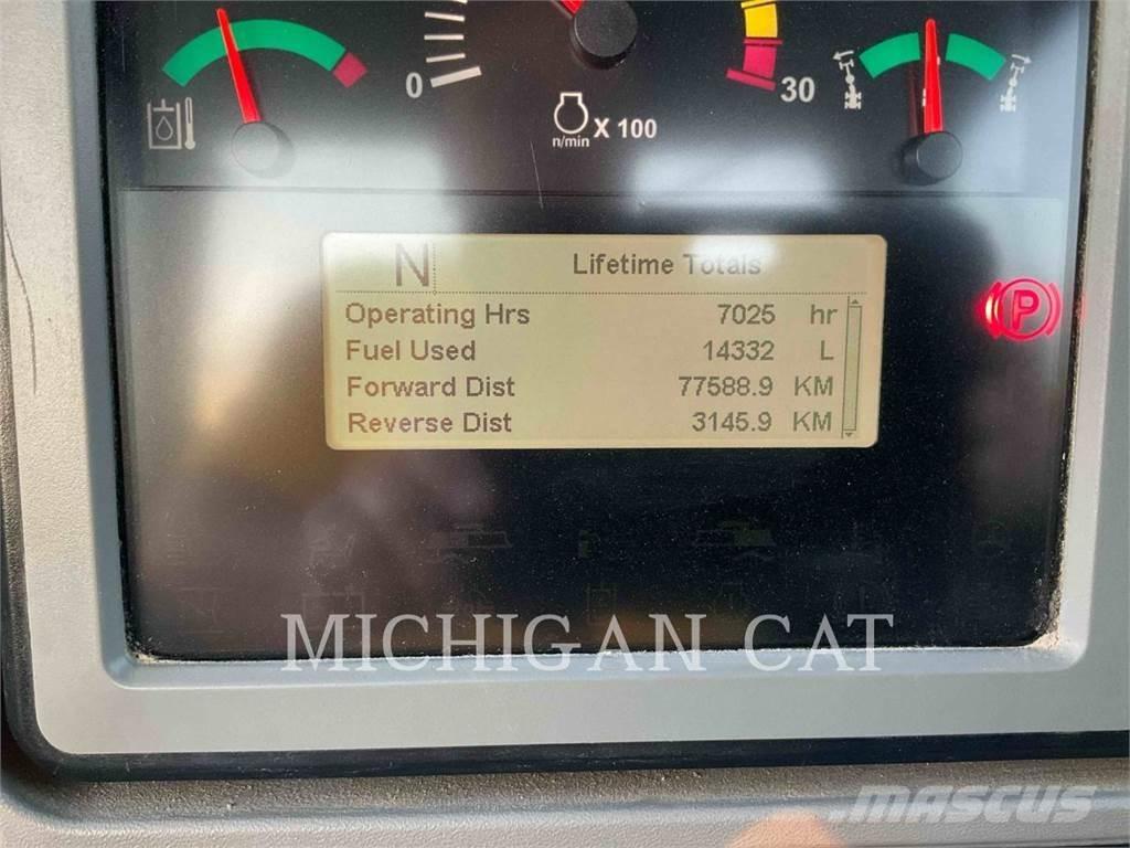 CAT 140M3 AWD Gredere