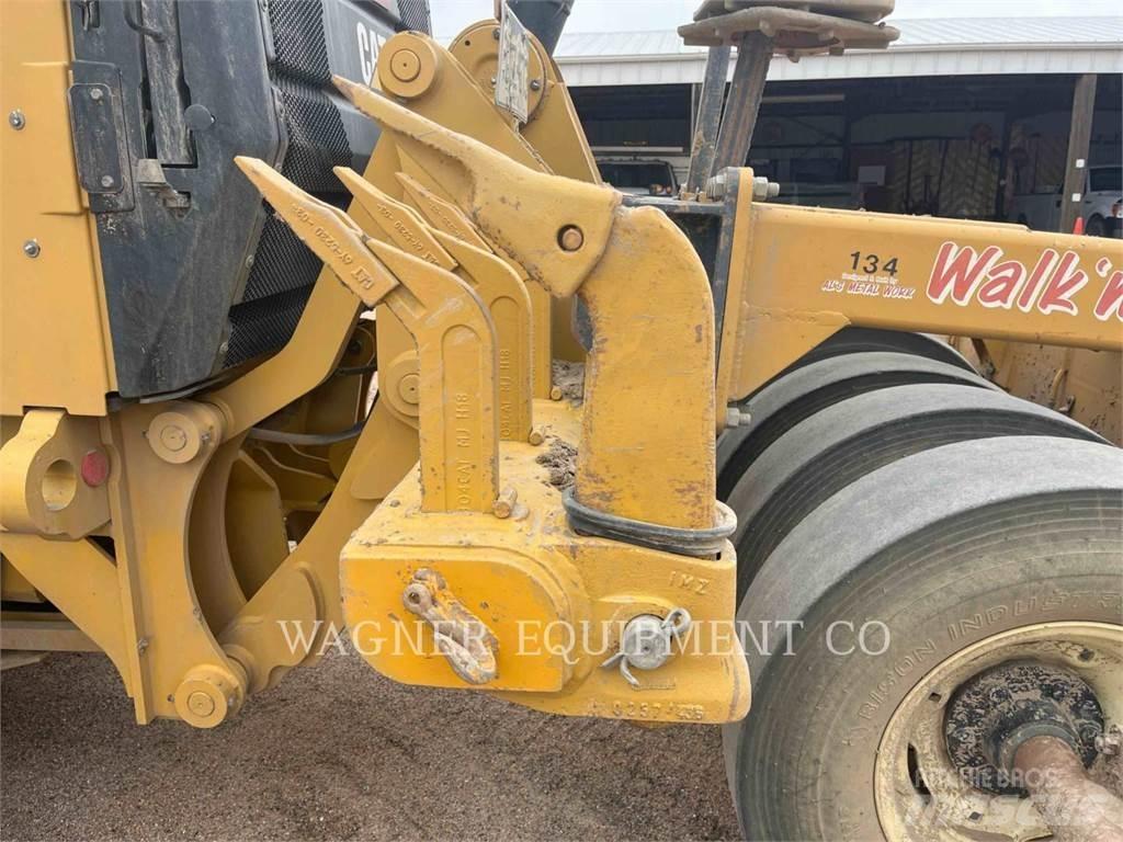 CAT 140M3 AWD Gredere