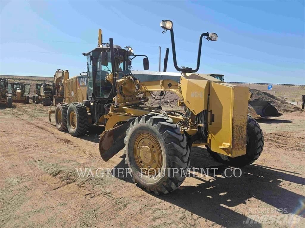 CAT 140M3 AWD Gredere