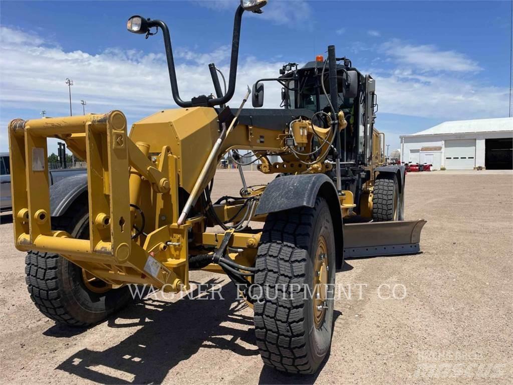 CAT 140M3 AWD Gredere