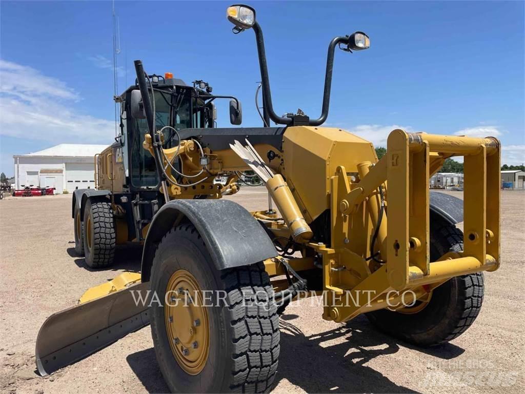 CAT 140M3 AWD Gredere