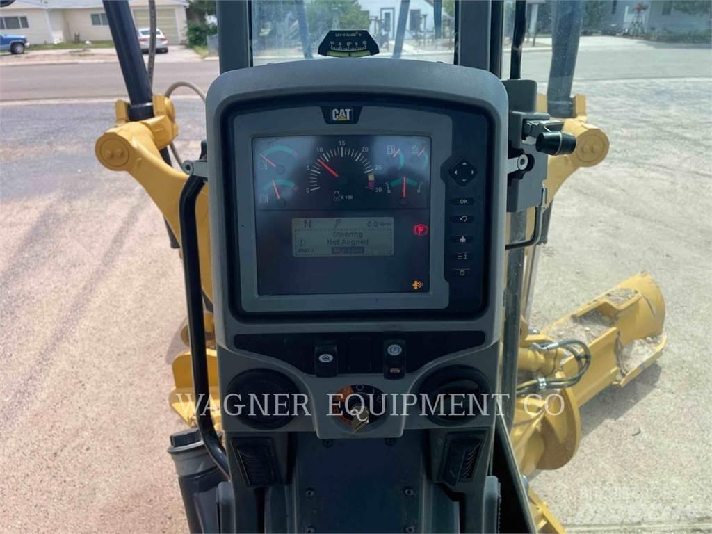 CAT 140M3 AWD Gredere
