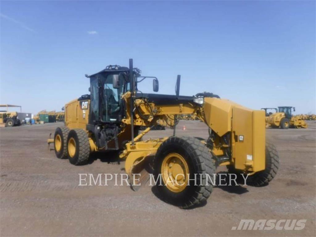 CAT 140M3 AWD Gredere