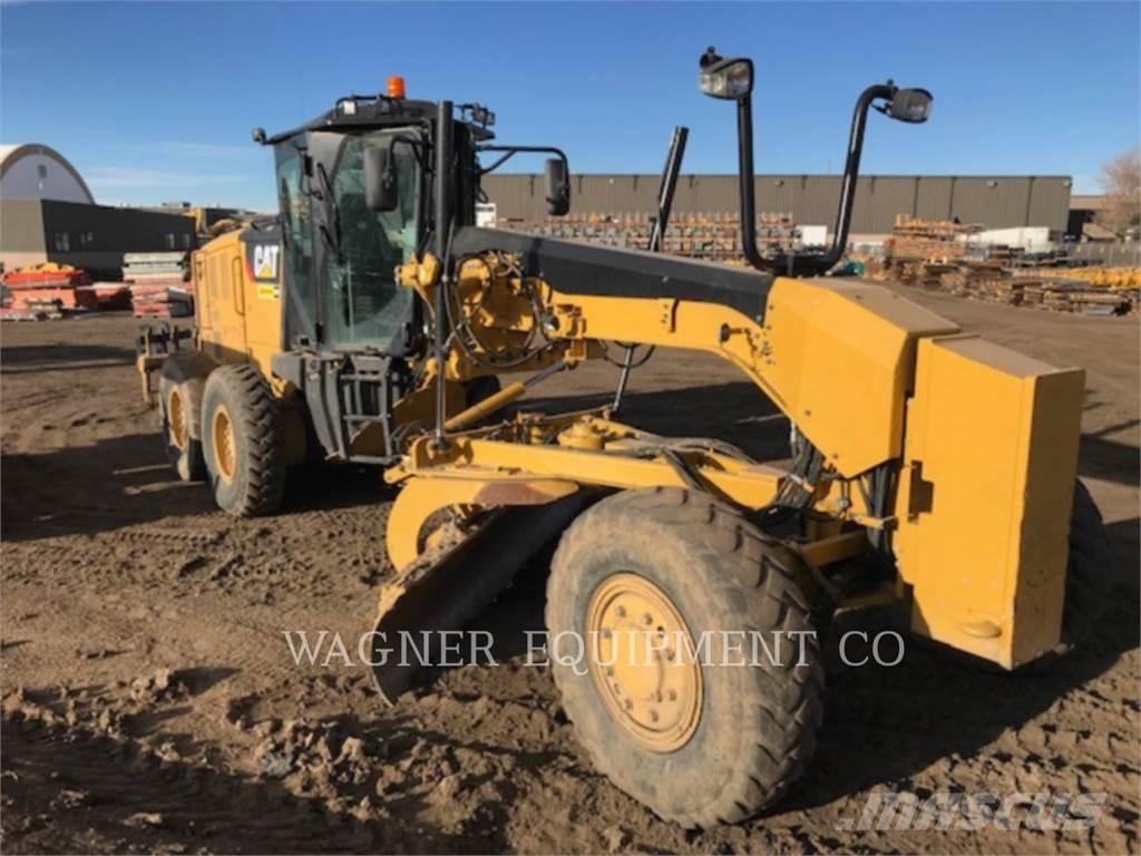 CAT 140M3 AWD Gredere
