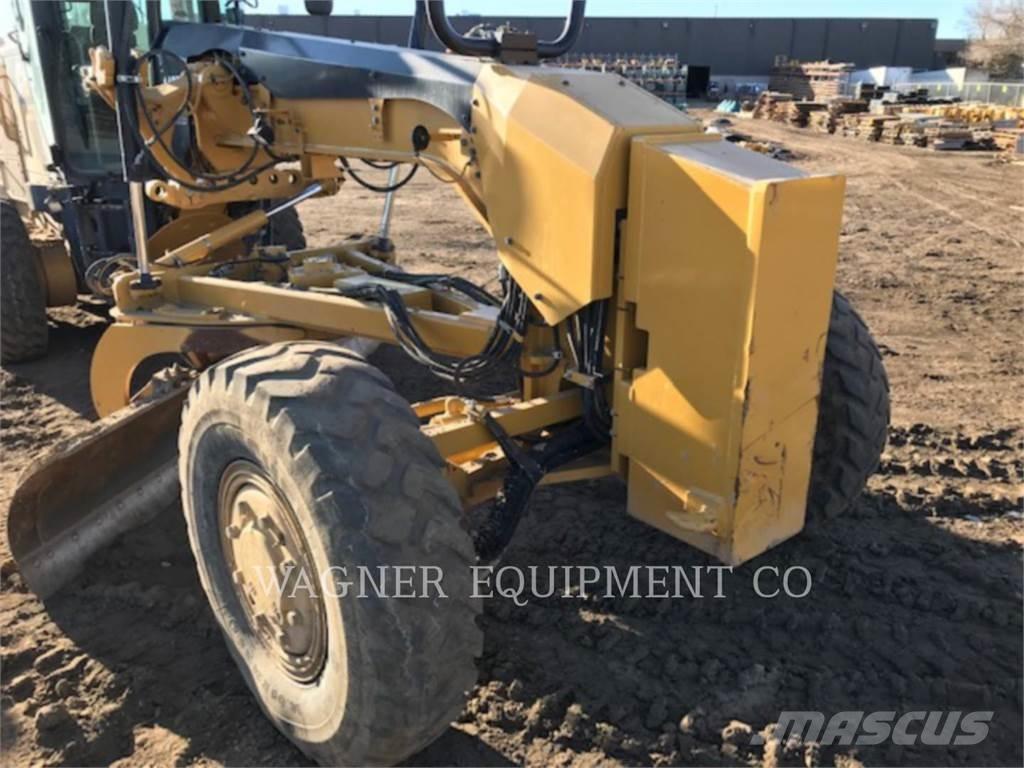 CAT 140M3 AWD Gredere