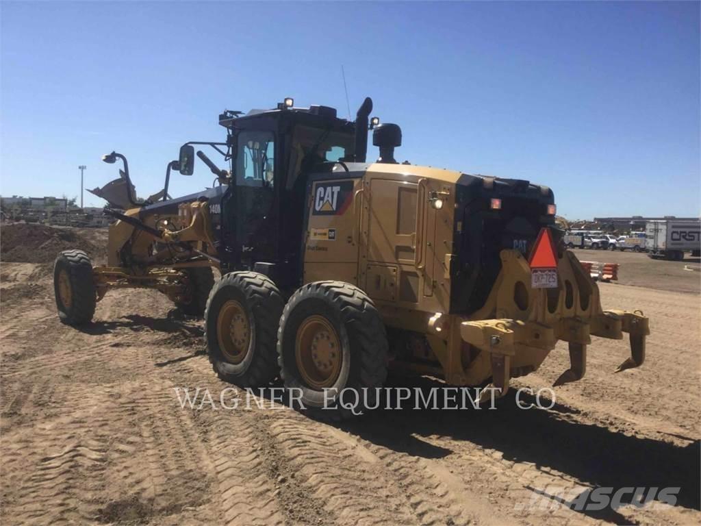 CAT 140M3 AWD Gredere