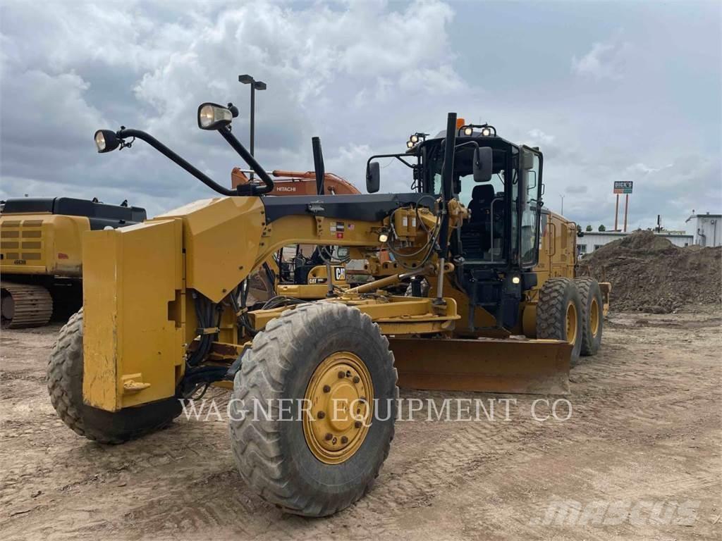 CAT 140M3 AWD Gredere