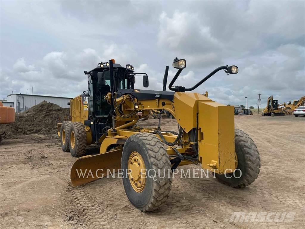CAT 140M3 AWD Gredere
