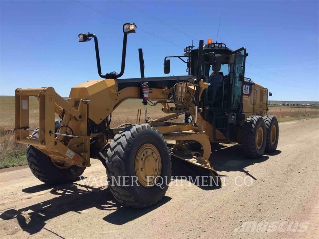 CAT 140M3 AWD Gredere