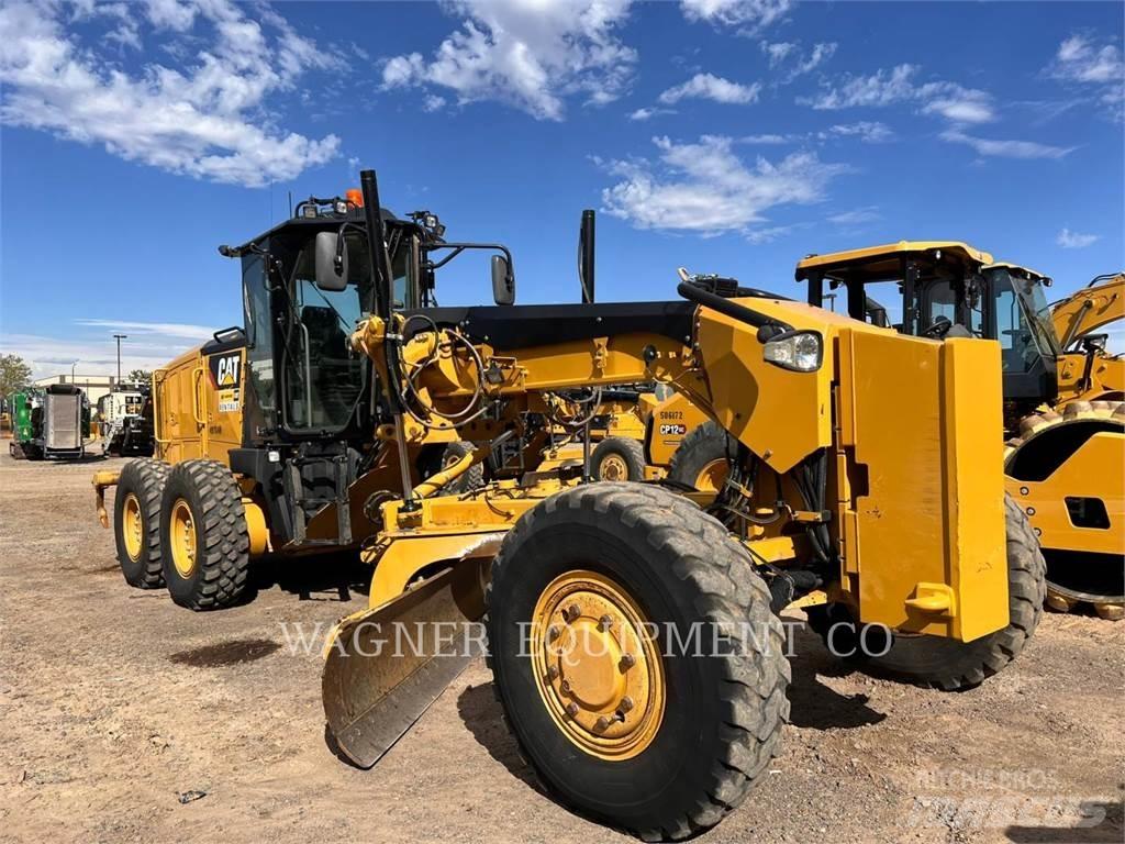 CAT 140M3 AWD Gredere