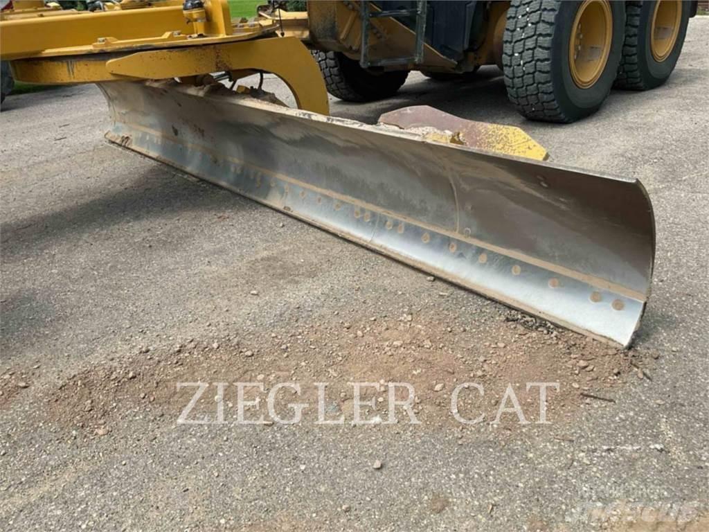 CAT 140M3AWD Gredere