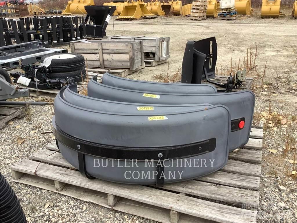 CAT 140M3REARFENDER Utilaje construcții - Altele