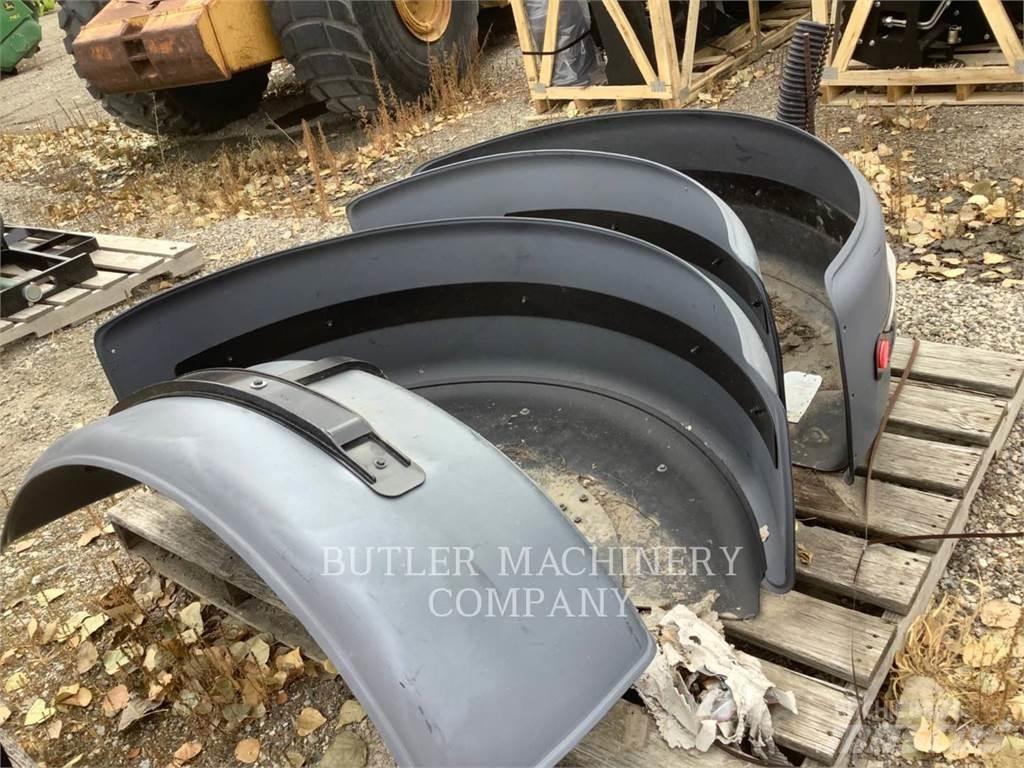 CAT 140M3REARFENDER Utilaje construcții - Altele