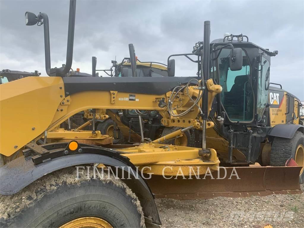 CAT 160M AWD Gredere