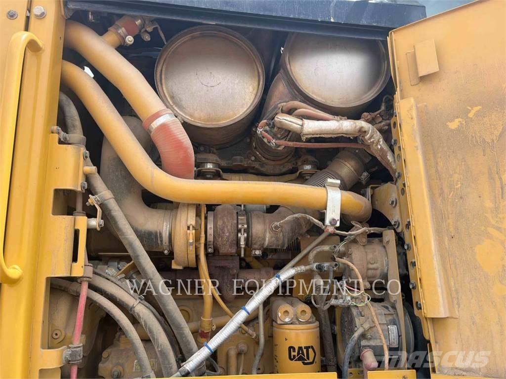 CAT 160M3 AWD Gredere
