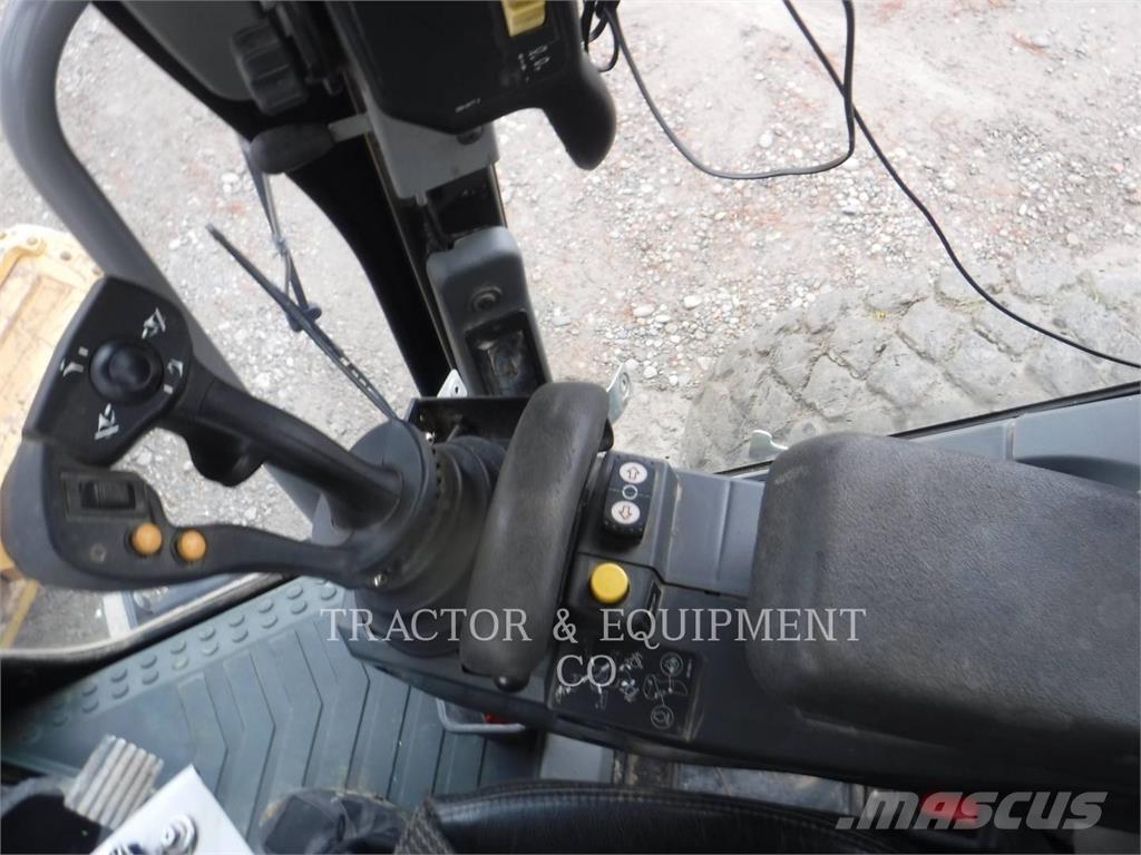 CAT 160M3 AWD Gredere