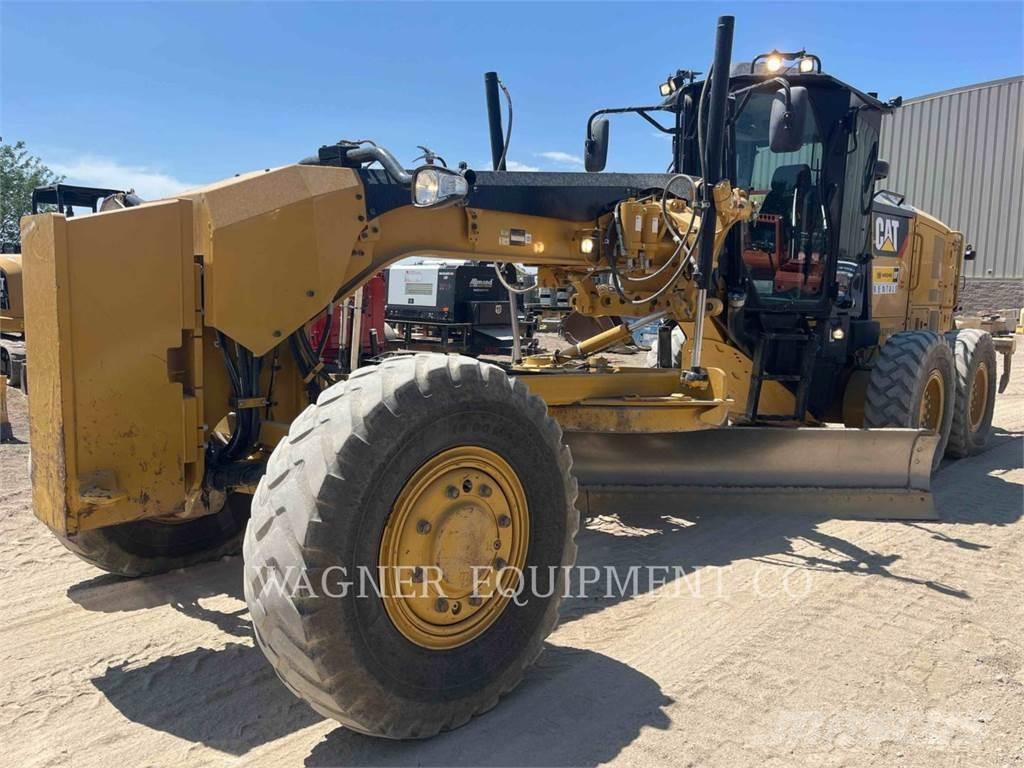 CAT 160M3 AWD Gredere