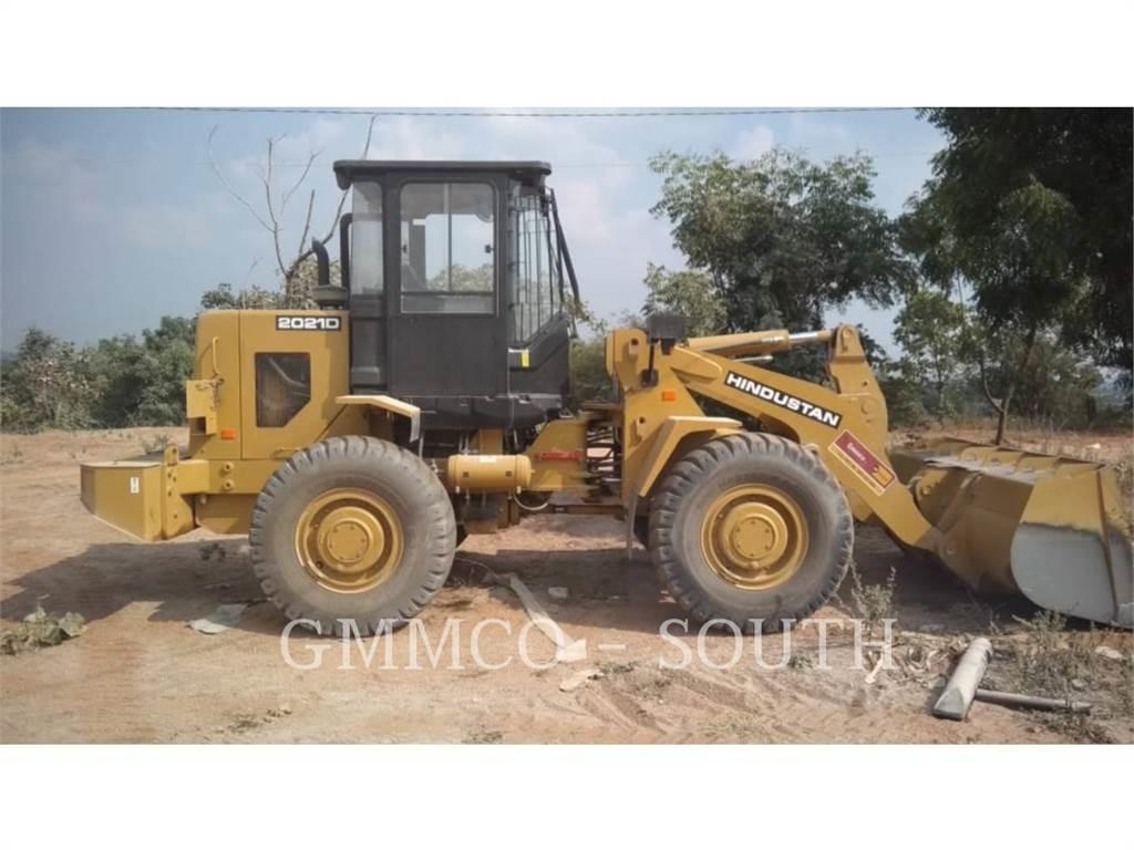 CAT 2021D Incarcator pe pneuri