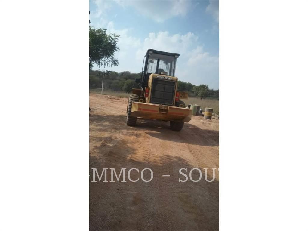 CAT 2021D Incarcator pe pneuri