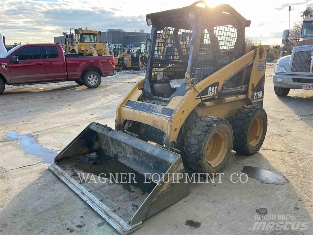 CAT 216B Mini incarcator
