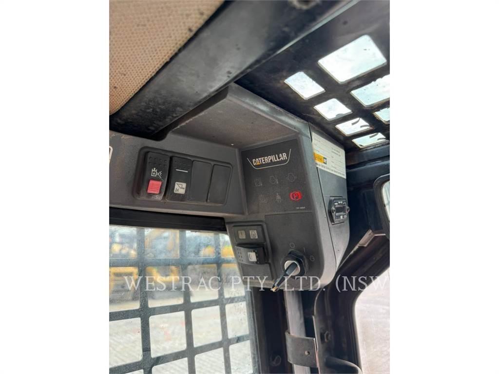 CAT 226B3 Mini incarcator
