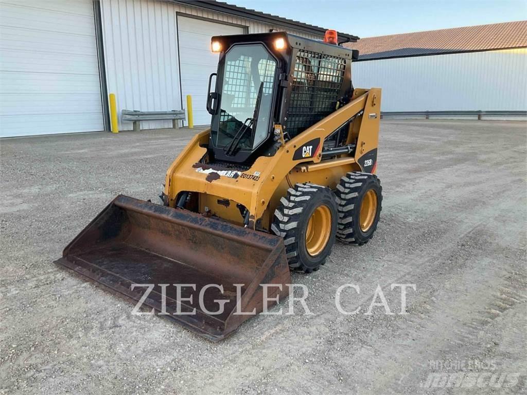CAT 226B3 Mini incarcator