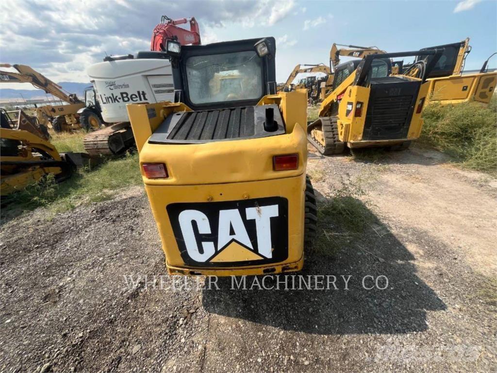 CAT 226B3 C3 Mini incarcator