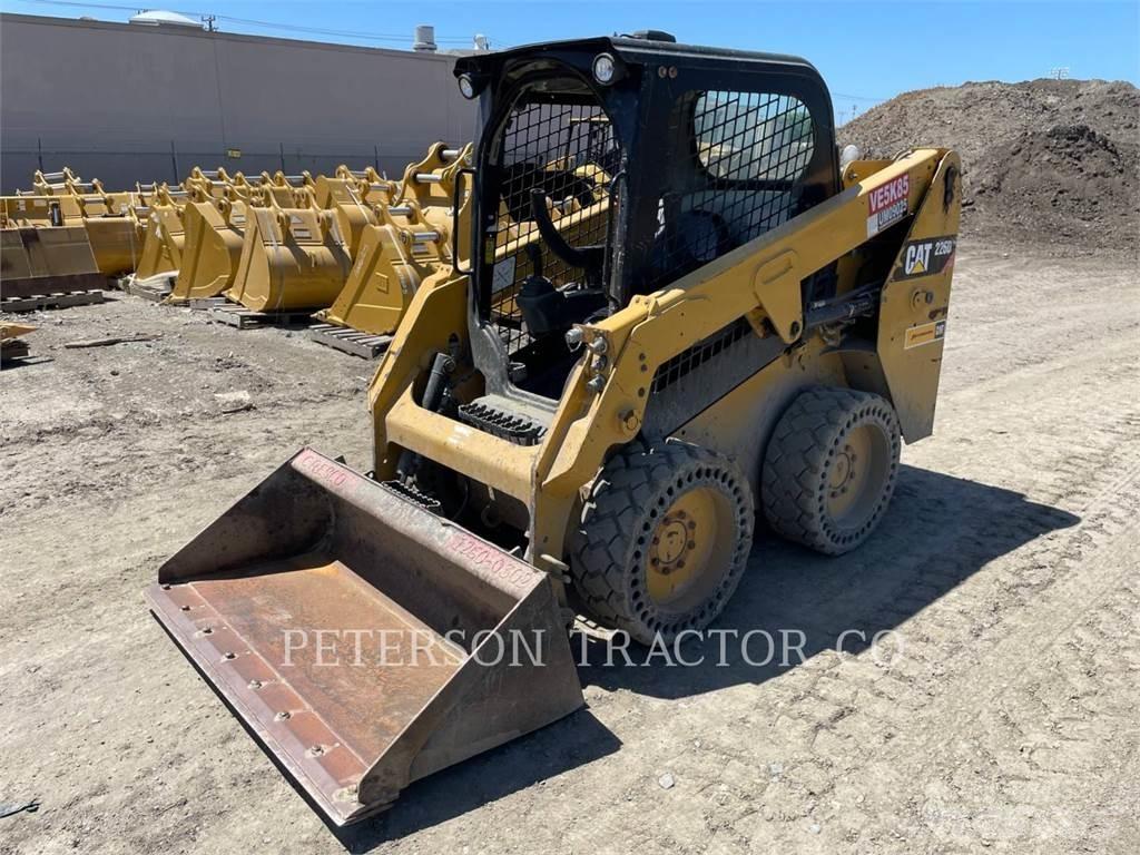 CAT 226D Mini incarcator