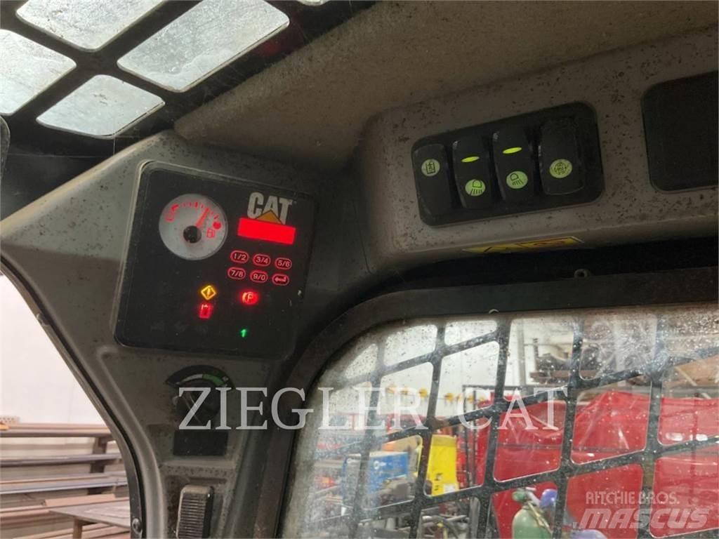 CAT 226D Mini incarcator