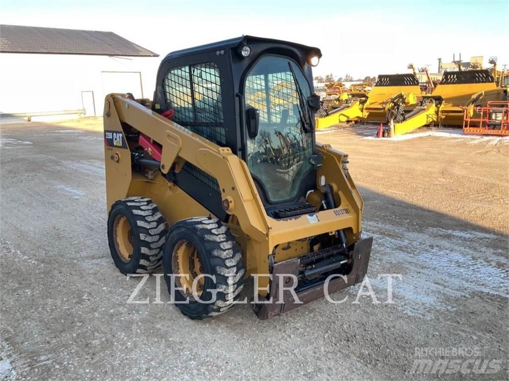 CAT 226D Mini incarcator