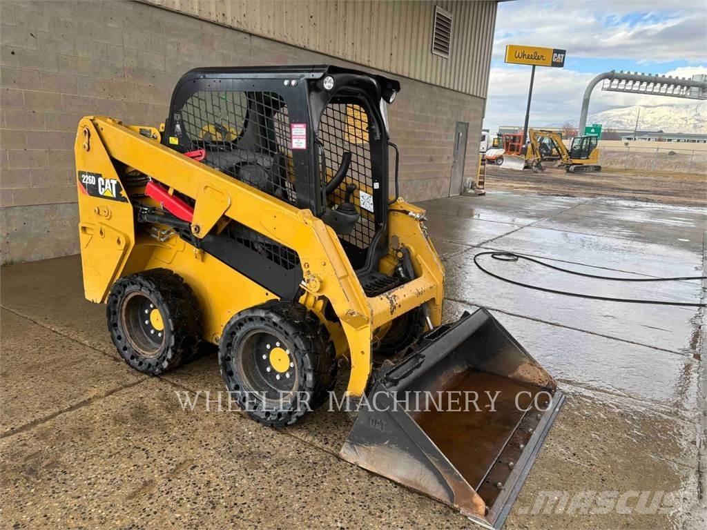 CAT 226D C1-H2 Mini incarcator