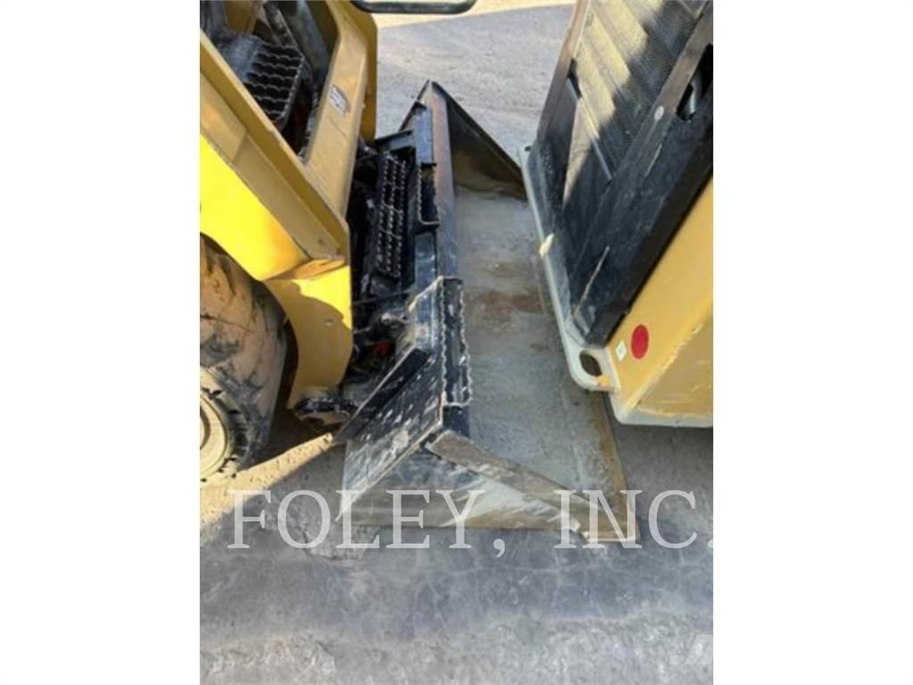 CAT 226D3 Mini incarcator