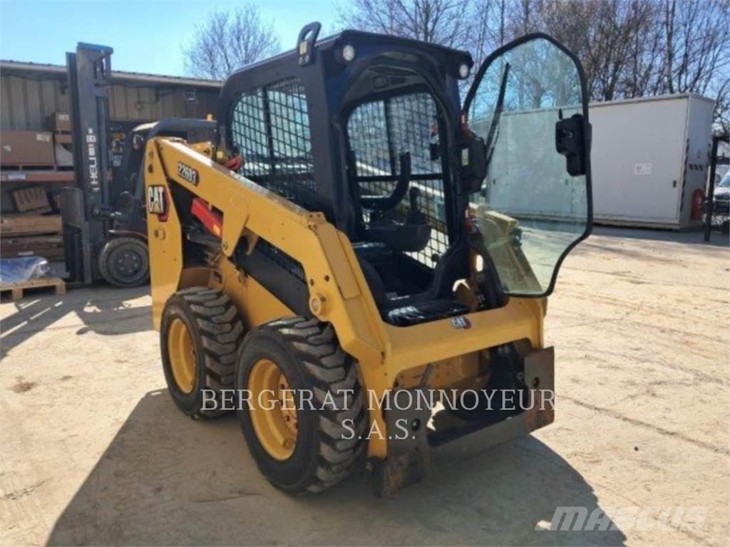 CAT 226D3 Mini incarcator