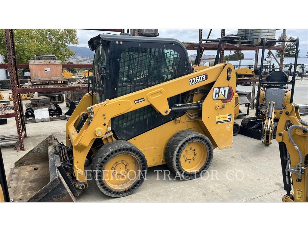 CAT 226D3 Mini incarcator