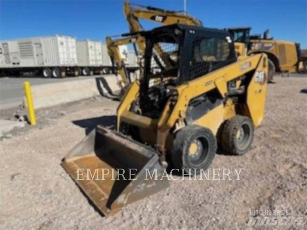 CAT 226D3 Mini incarcator