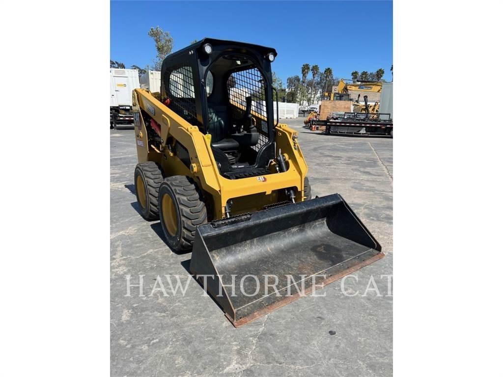 CAT 226D3 Mini incarcator