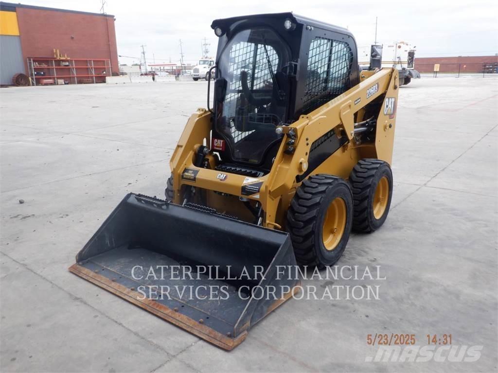 CAT 226D3 Mini incarcator