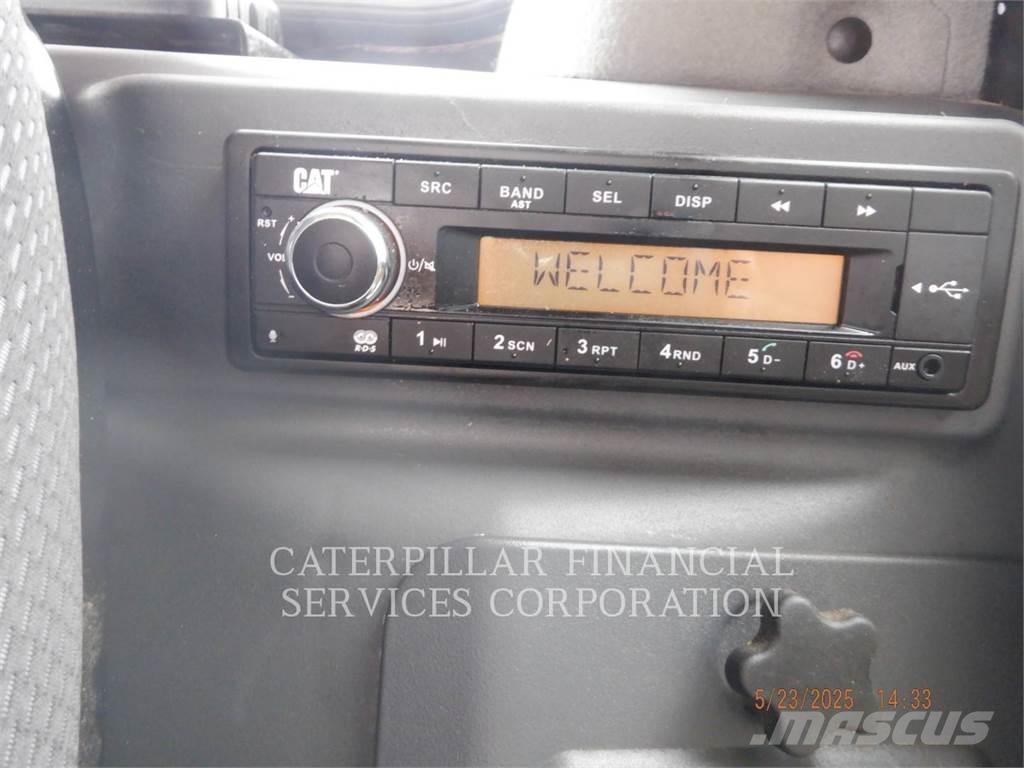 CAT 226D3 Mini incarcator