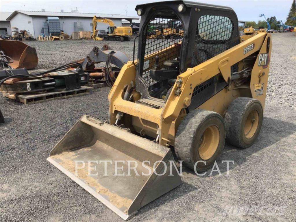CAT 226D3 Mini incarcator
