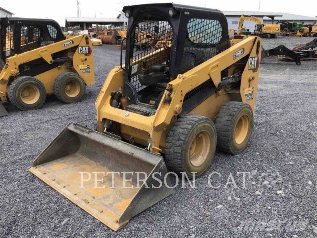 CAT 226D3 Mini incarcator