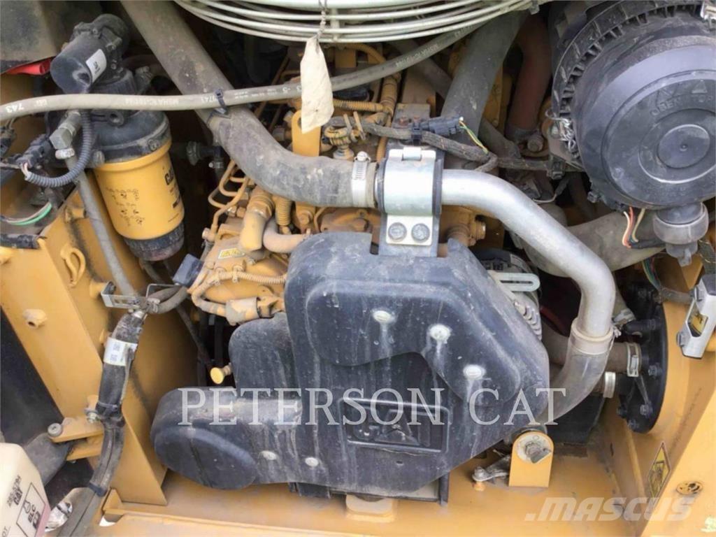 CAT 226D3 Mini incarcator