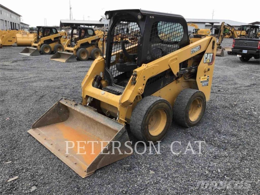 CAT 226D3 Mini incarcator