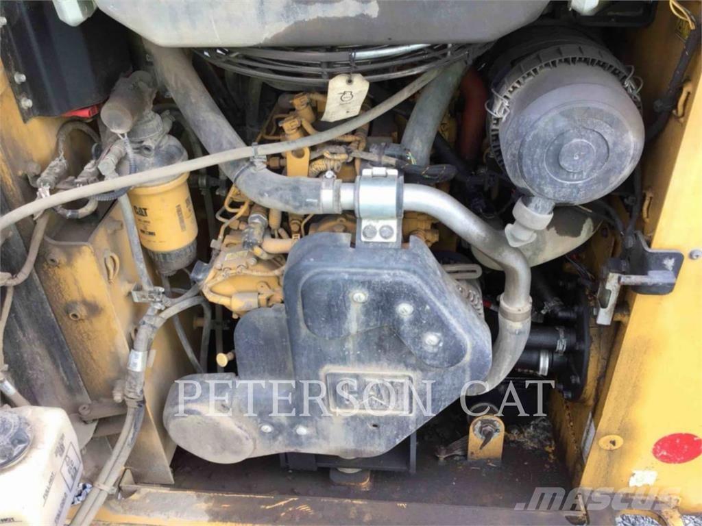 CAT 226D3 Mini incarcator