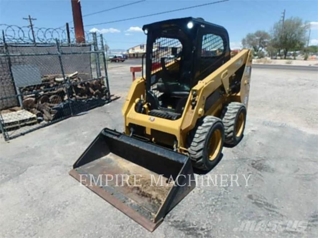 CAT 226D3 Mini incarcator