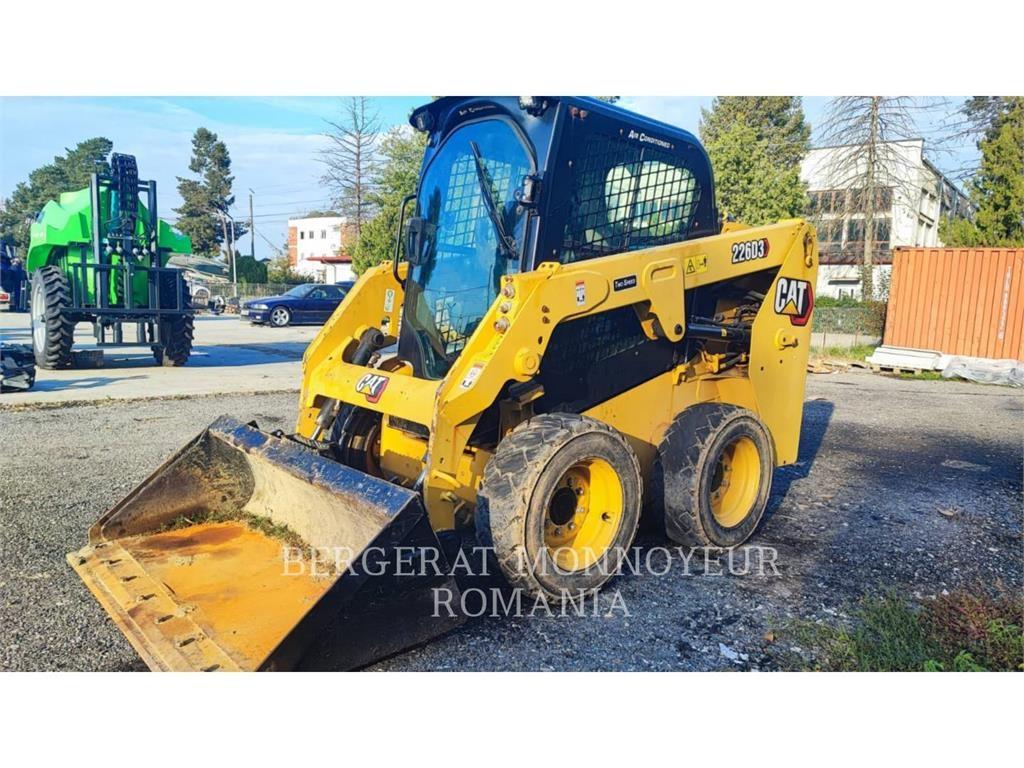 CAT 226D3 Mini incarcator