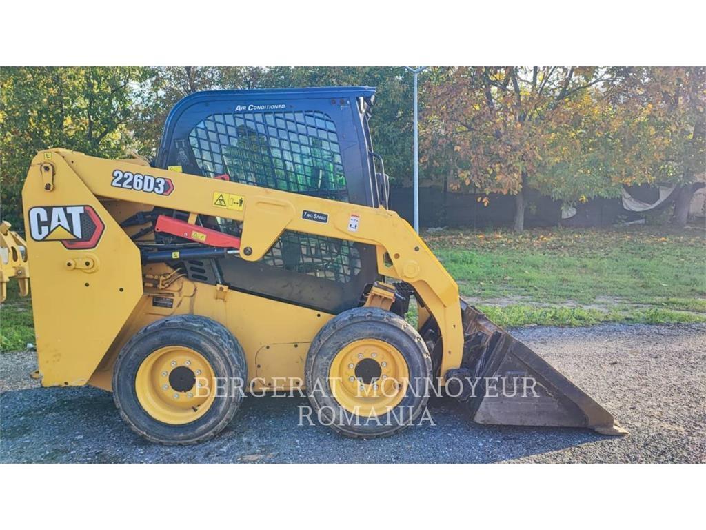 CAT 226D3 Mini incarcator