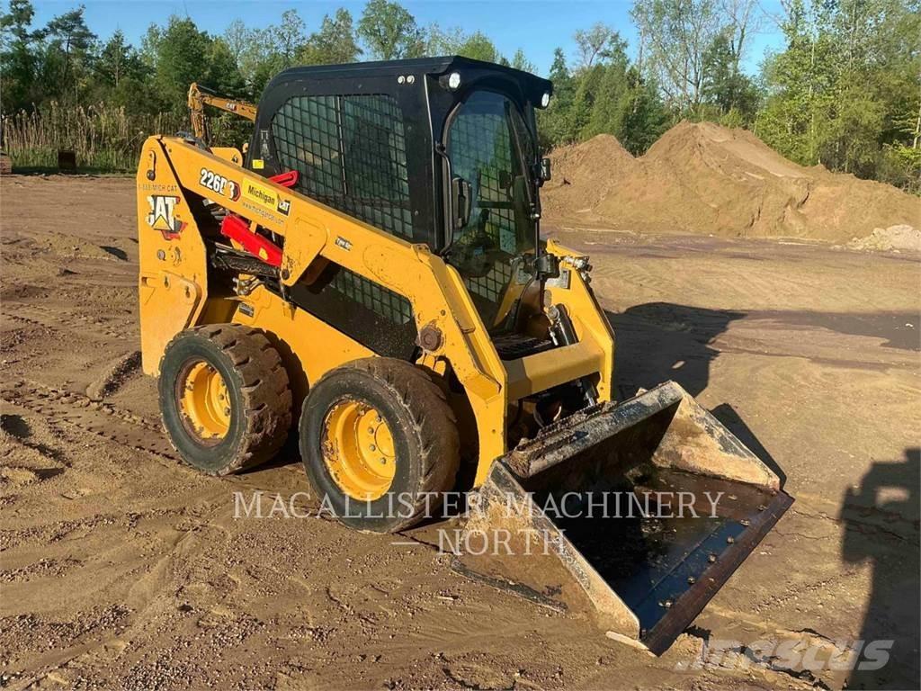 CAT 226D3 AQ Mini incarcator