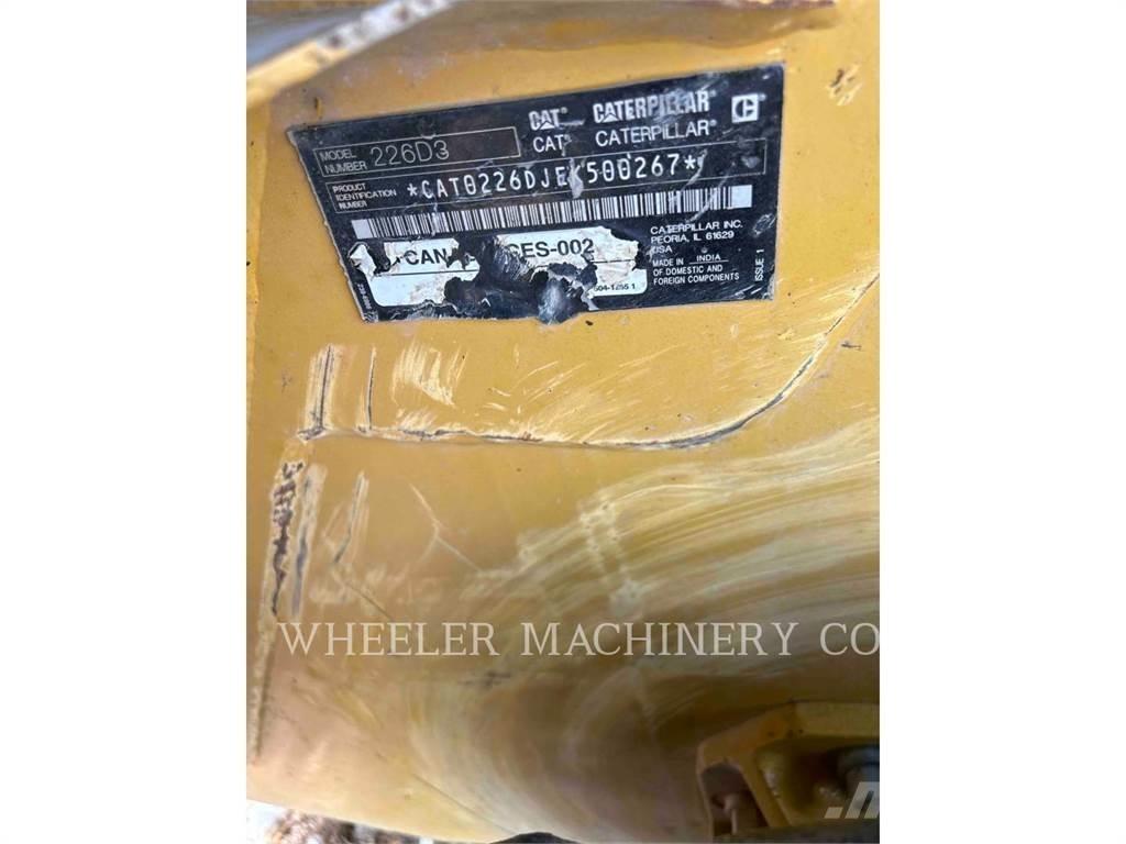 CAT 226D3 C1H2 Mini incarcator