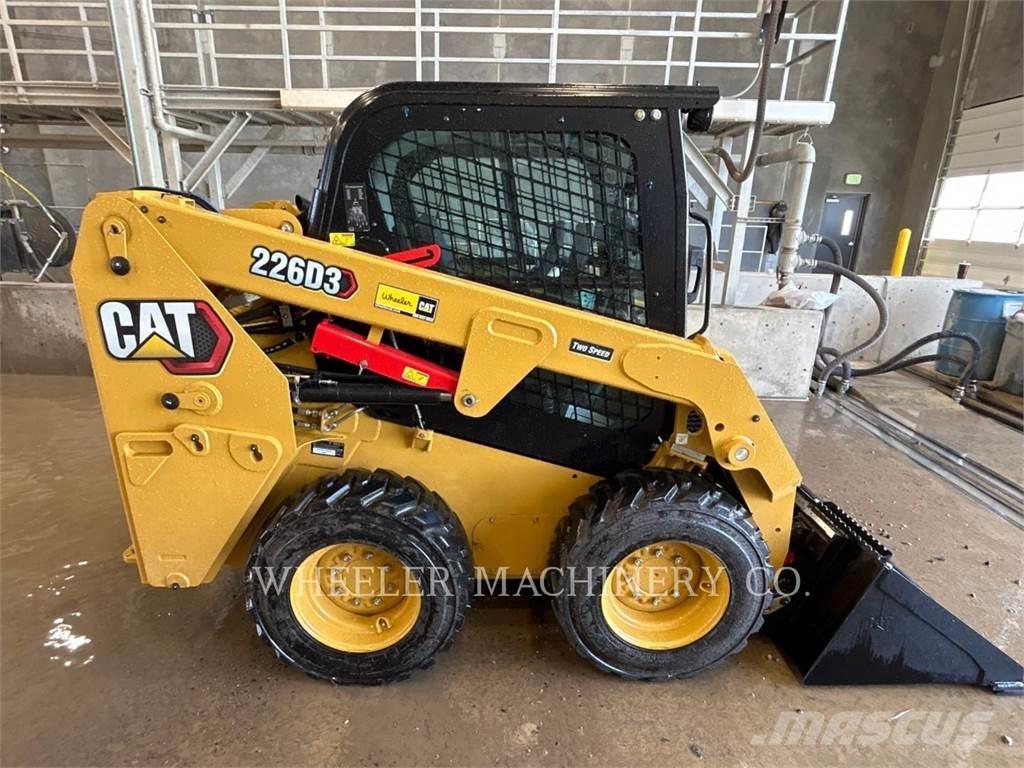 CAT 226D3 C3H2 Mini incarcator